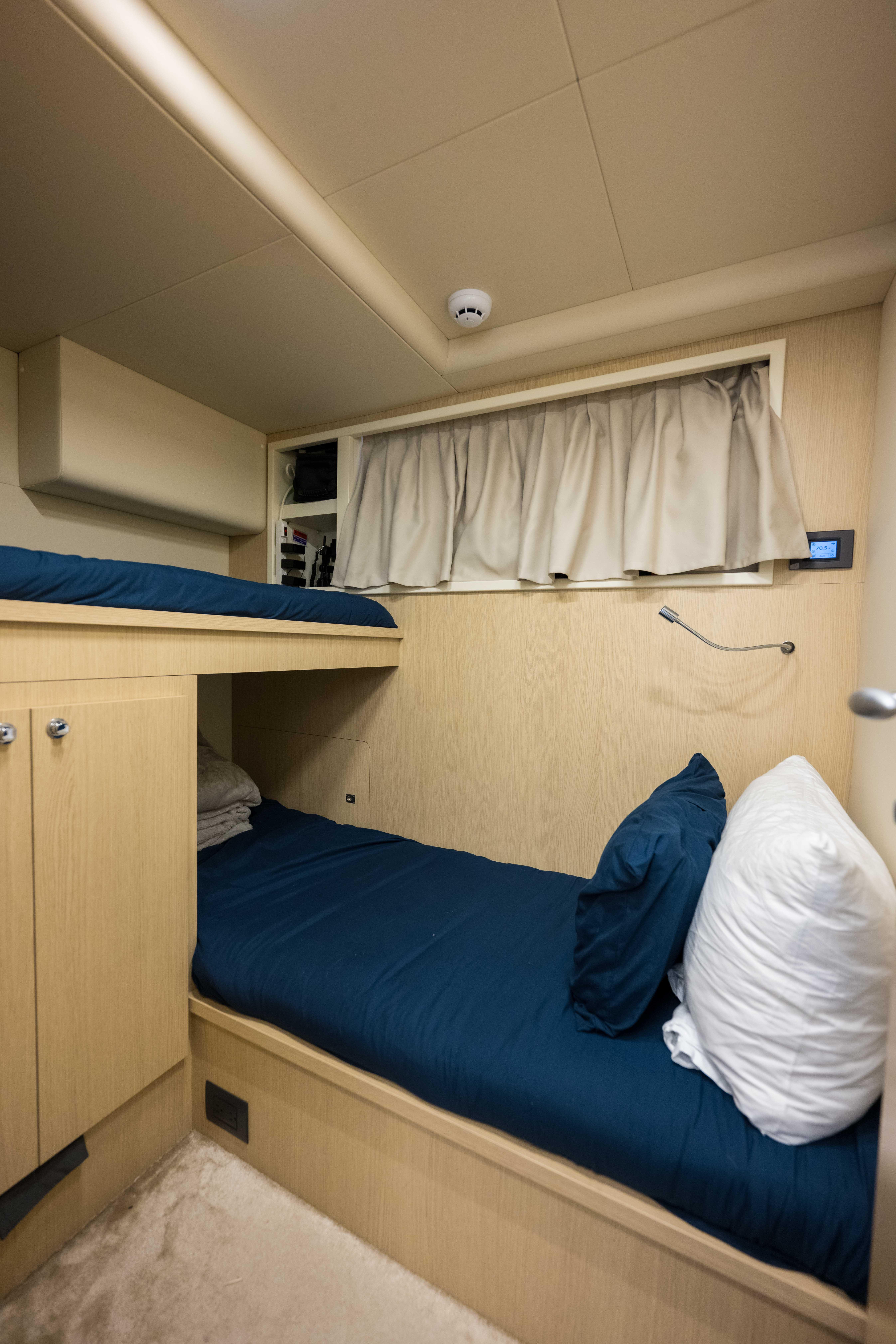 2023 FERRETTI YACHTS 720 